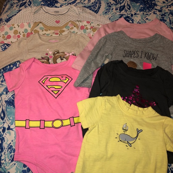 Toddler Girl Tee & Onesie Bundle 18M - Picture 2 of 6